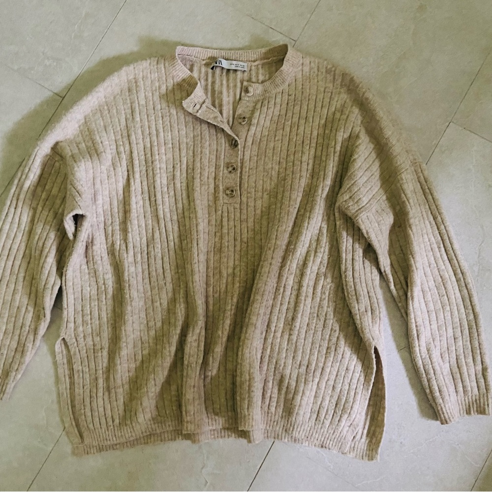 Zara Tan Crew Neck Sweater with Ribbed Knit Texture